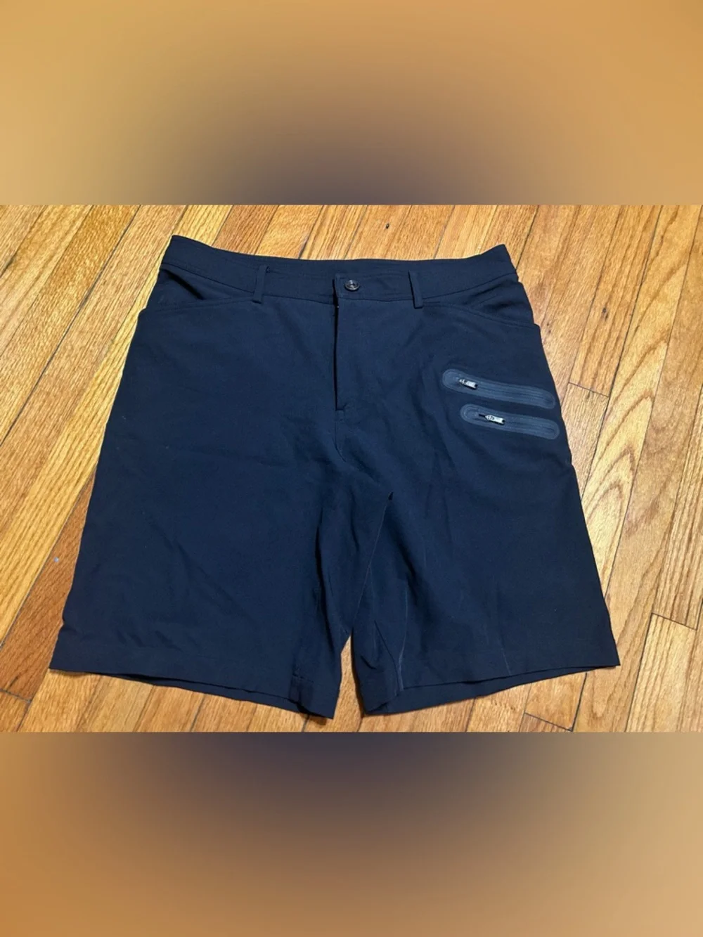 Lululemon Athletica Men's Black Commute Flat Front Golf Short Size 38 - Picture 1 of 9